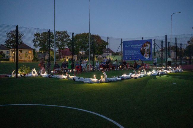 1-baltas-kambarys-renata-karvelis-performansas-gyvi-pamatai-taurage